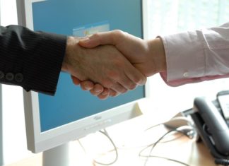 Popyt na ubezpieczenia wciąż duży