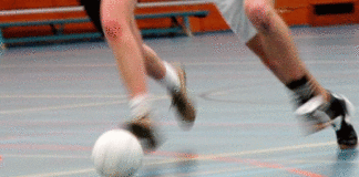 Czym jest piłka nożna halowa