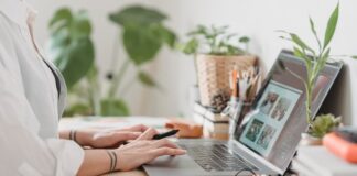 Jakie narzędzia mogą pomóc w kreowaniu wizerunku zawodowego?