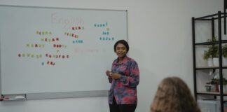 Jak oglądać filmy i seriale w języku obcym