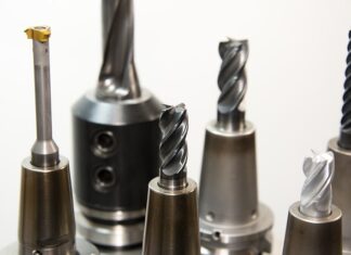 Co do cięcia listew przypodłogowych? Co do cięcia listew przypodłogowych?