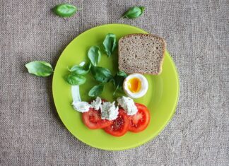 Ile soku z 1 kg pomidorów? Ile soku z 1 kg pomidorów?