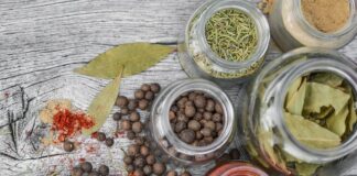 Jak przygotować słoiki na miód?