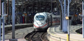 Czym odtłuścić brodzik przed Silikonowaniem?