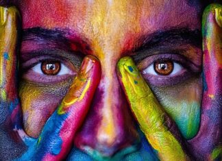 Jaka farba pomalować drewnianą skrzynię? Jaka farba pomalować drewnianą skrzynię?